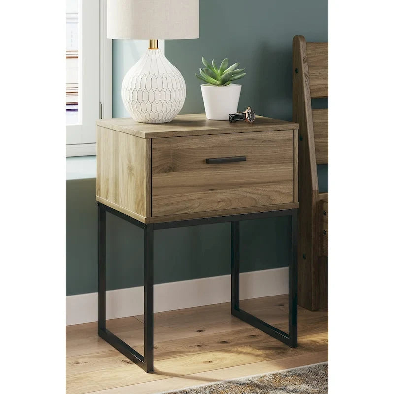 Signature Design Deanlow Honey Panel Headboard with Dresser and Nightstand